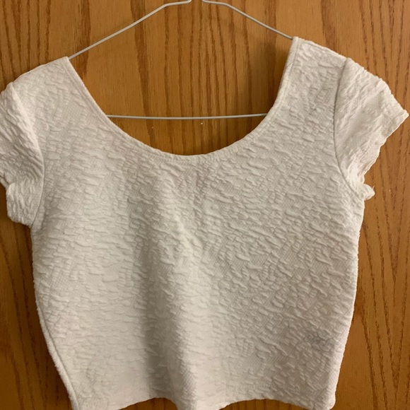 GARAGE CROP TEE - Picture 2 of 2